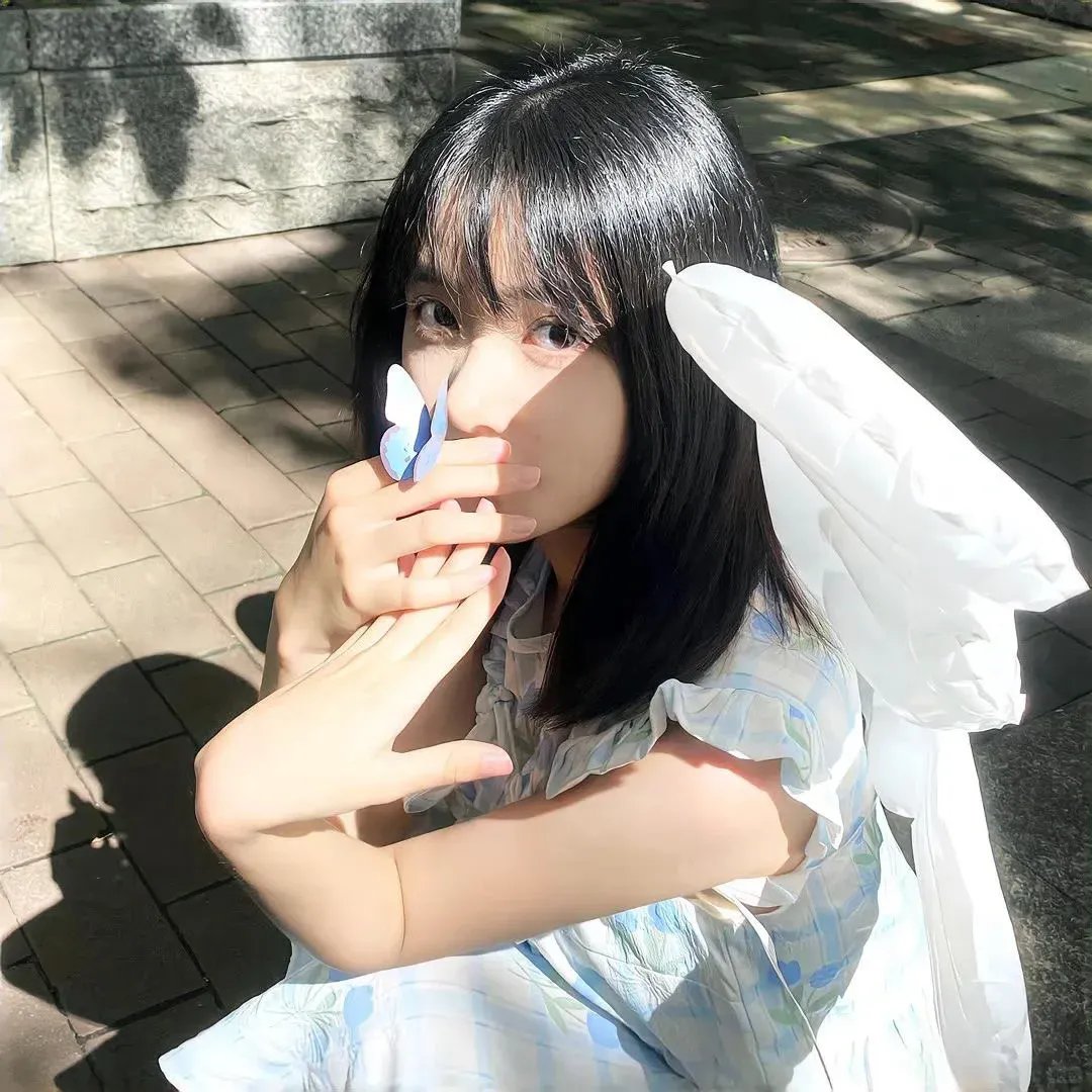 年轻的心封面